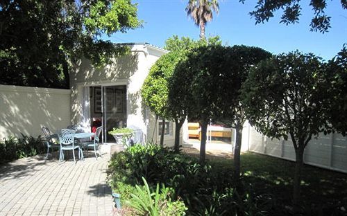 Navona Constantia Guest Cottage Kapstaden Exteriör bild